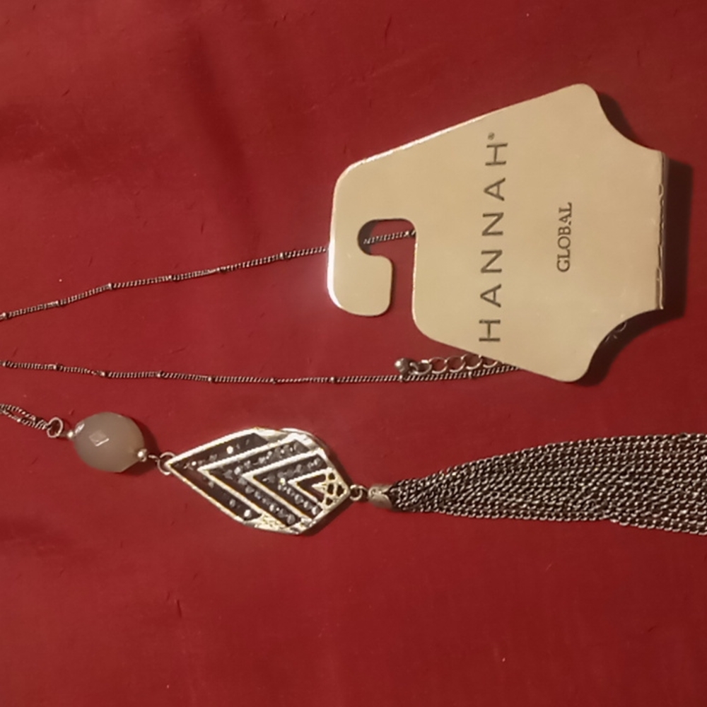 Hannah global long necklace with pendant.